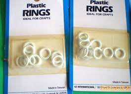 Plastic Rings, 10 Piece