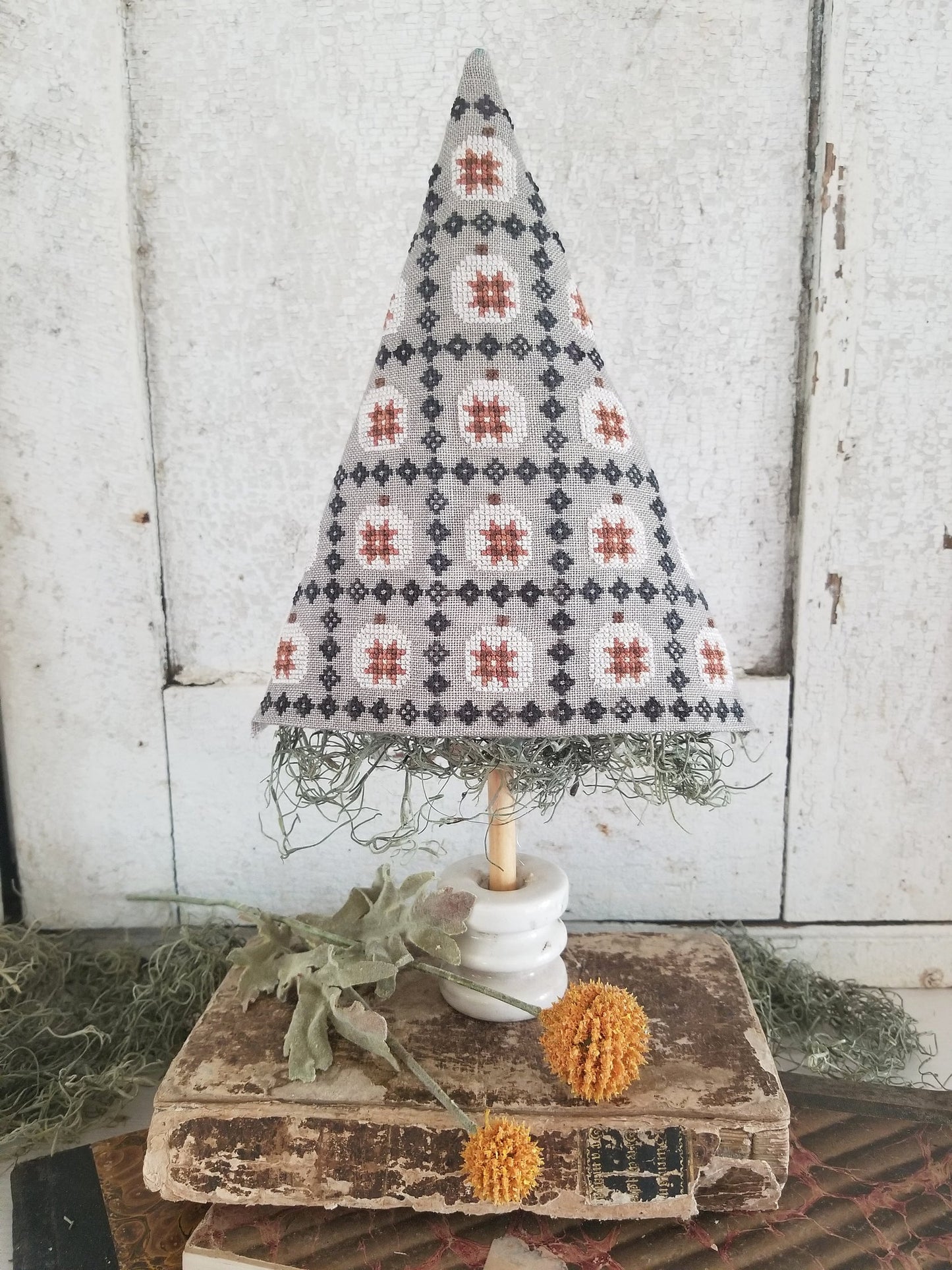 Pumpkin Quilt Tree by Hello from Liz Mathews