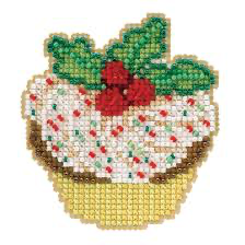 Holly Cupcake: Winter Holiday Collection Kit By Mill Hill