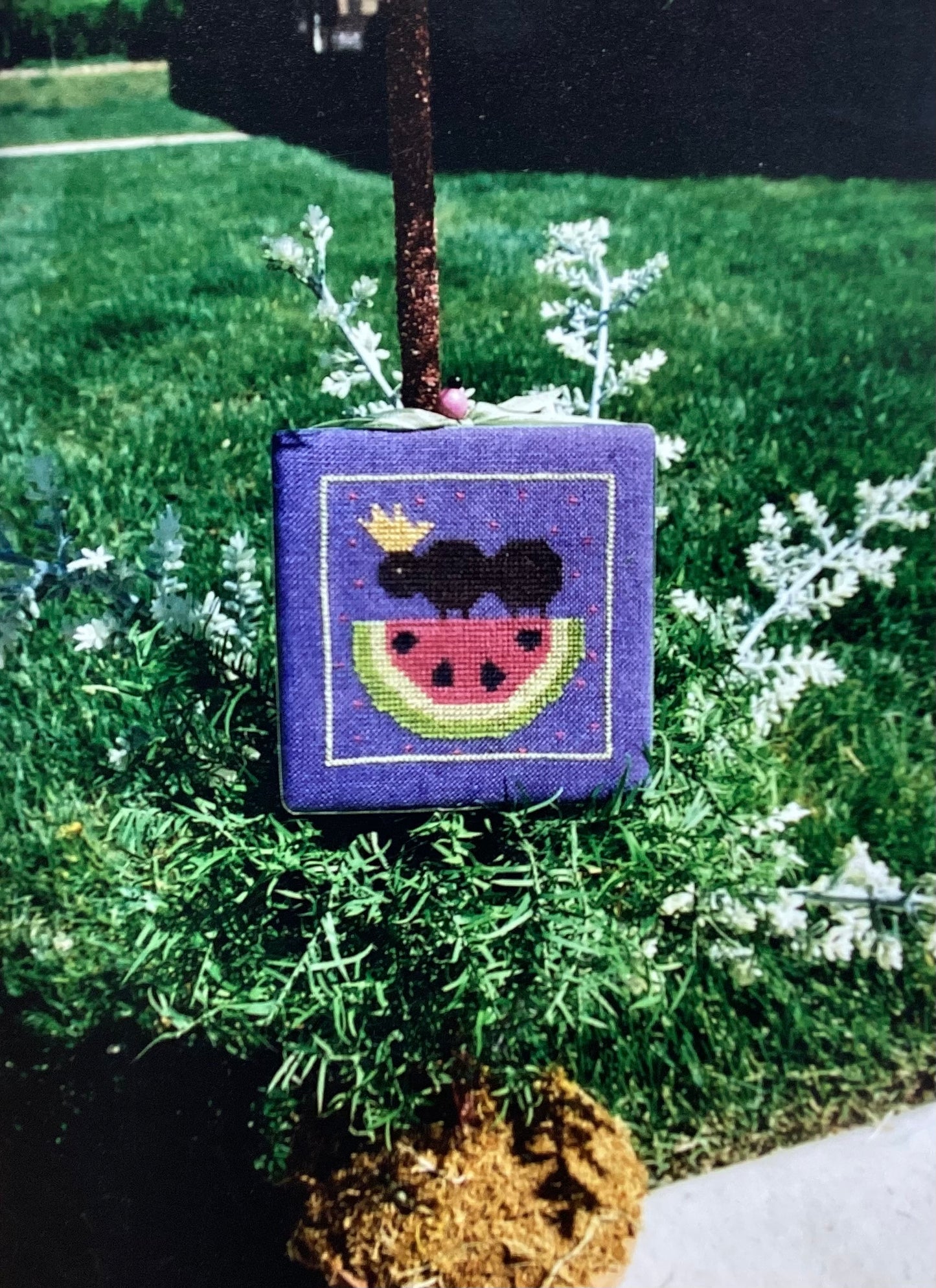 Queen Ant by Ewe & Eye & Friends