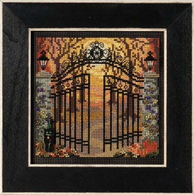 Buttons & Beads Autumn Series 2021: Spooky Gate kit By Mill Hill