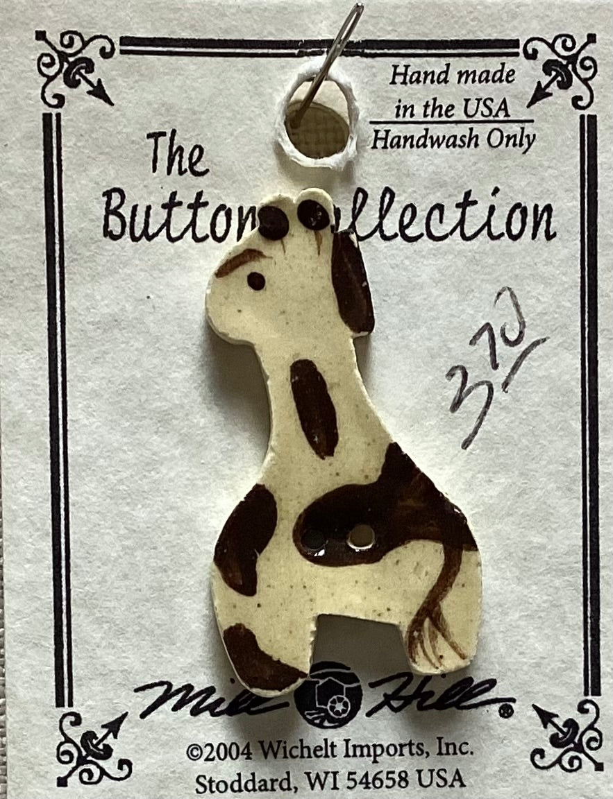 Giraffe Button by Mill Hill