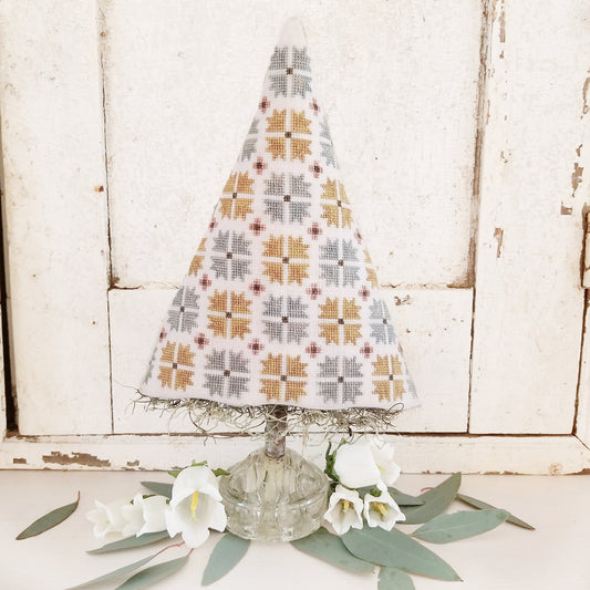 Spring Quilt Tree by Hello from Liz Mathews