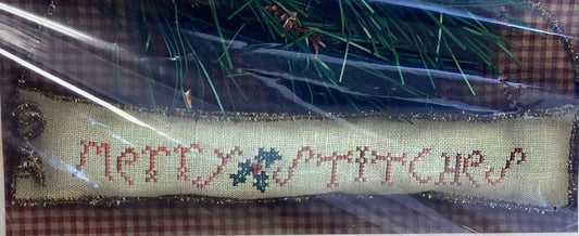 Merry Stitches Hang-Up by Homespun Elegance