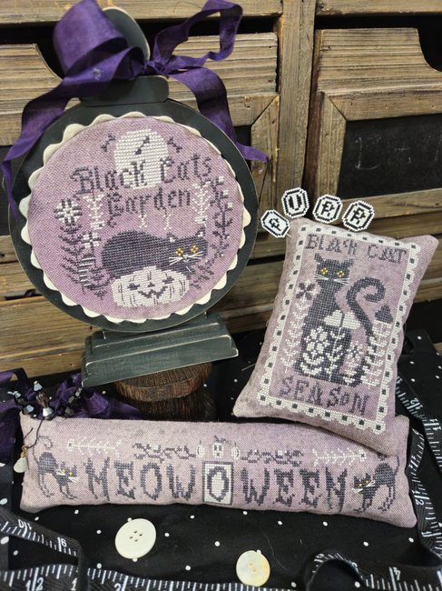 Meow O Ween by Quaint Rose Needlearts