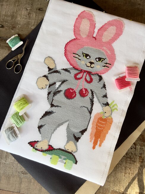 Hop N Roll by December Stitches
