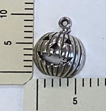 Jack-O-Lantern Charm by The Sweetheart Tree