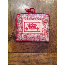 Crown Needle Minder Pouch by The Heart’s Content, Inc.