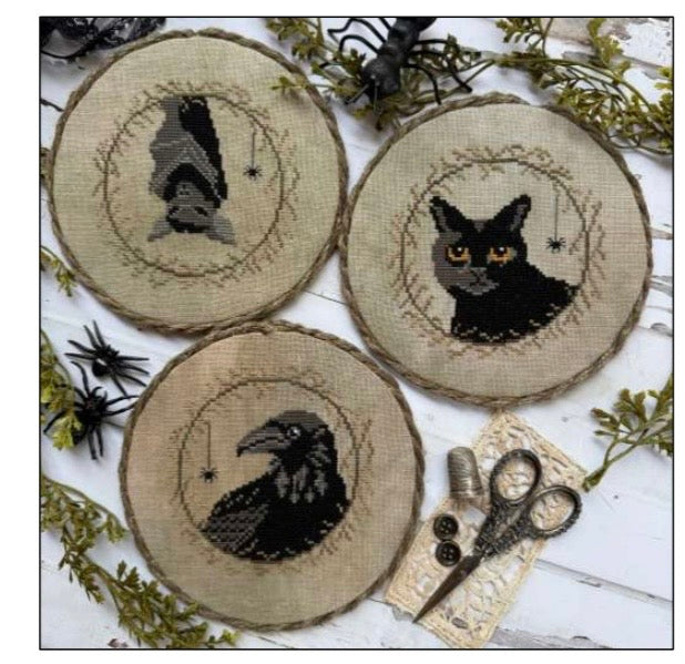 PREORDER! Halloween Animals Trio by PuntiniPuntini