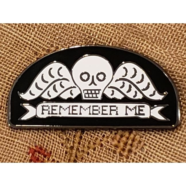Remember Me Needle Minder by Siren Stitchwroks