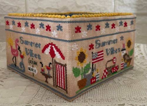 Summer Vibes Basket by Mani di Donna