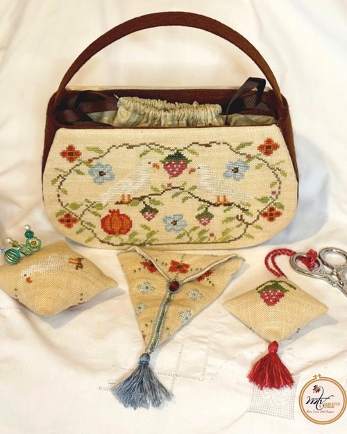 Eden Purse and Sewing Set by MTV Designs