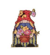 Garden Girl Gnome: Garden Gnomes Kit By Mill Hill