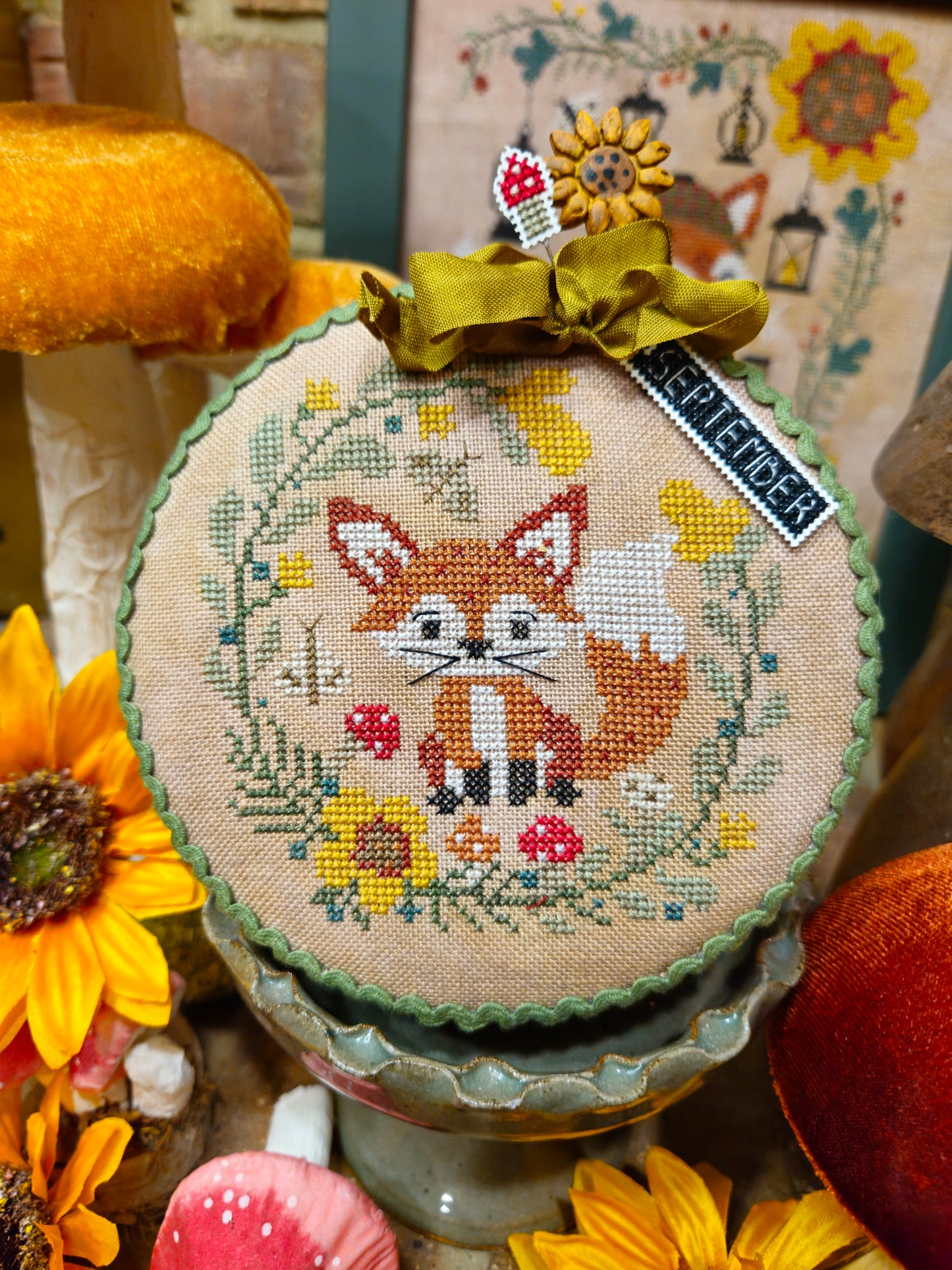 PREORDER! Pin Drum Shorties: Month #9 Fox by Quaint Rose Needlearts
