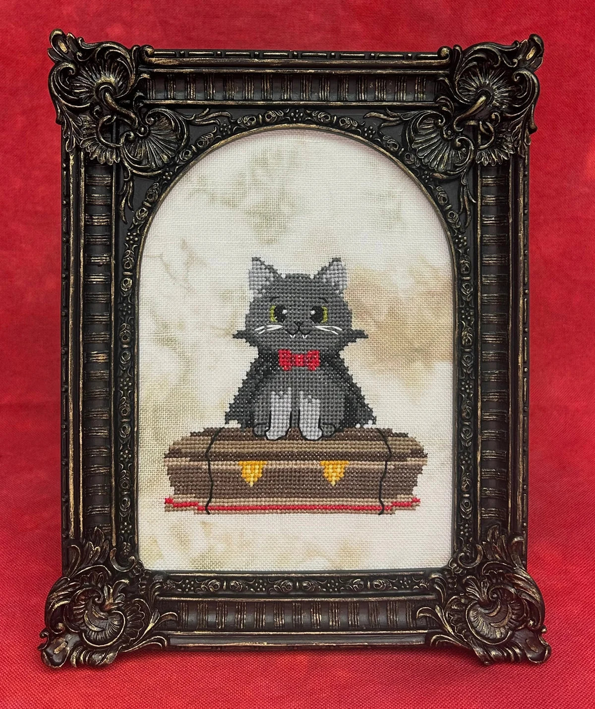PREORDER! Vincent the Vampire Kitty by The Stitchin' Kitten